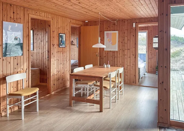 Ocean Front In With Sauna A12214